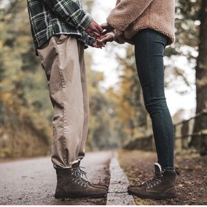 Groundies Manchester Suede Unisex Boot Sz EU 41